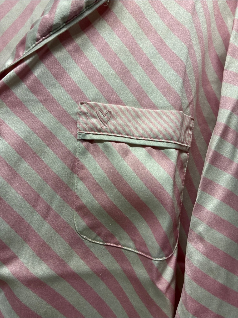 Victoria's Secret Pink And White Diagonal Stripe Long Sleeve Pajama Top - Picture 4 of 7